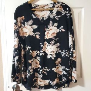 Floral blouse.